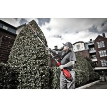 Multifunction garden tool MILWAUKEE