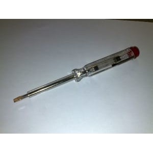 Instrumente izolante pentru electricieni